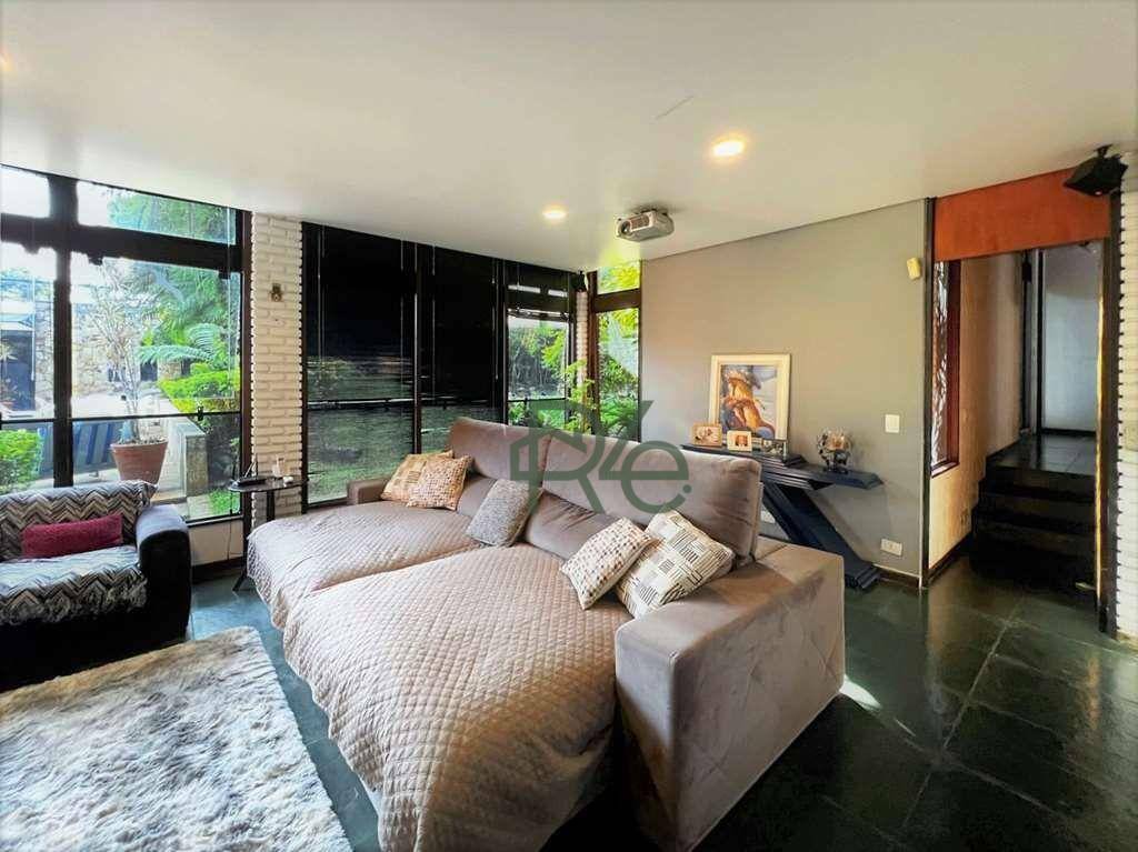 Casa de Condomínio à venda com 4 quartos, 640m² - Foto 33