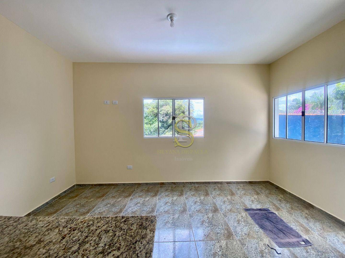 Casa à venda com 2 quartos, 84m² - Foto 4