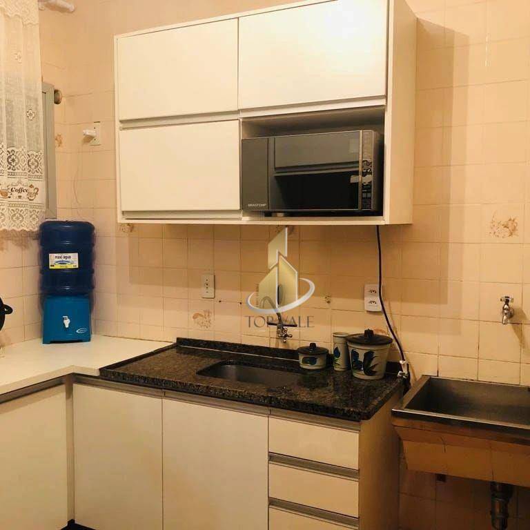 Apartamento à venda com 3 quartos, 67m² - Foto 2