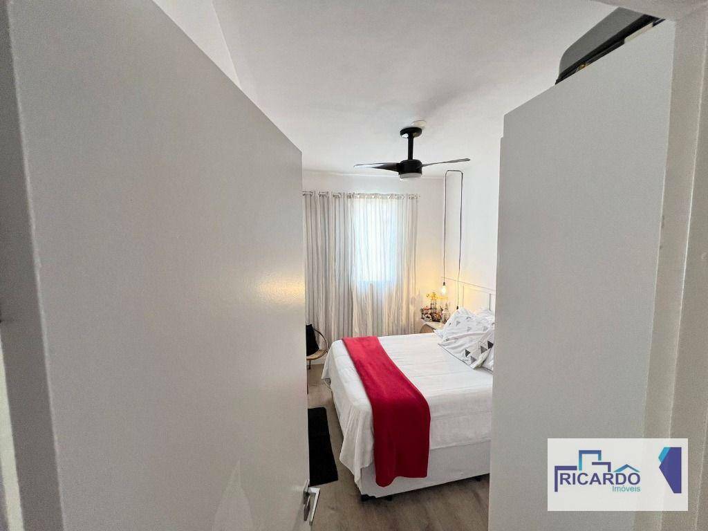 Apartamento à venda com 2 quartos, 61m² - Foto 6