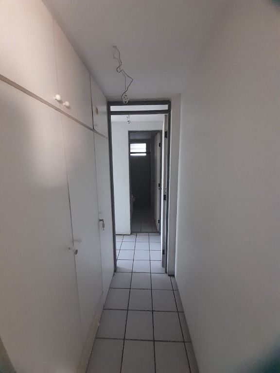 Apartamento à venda com 3 quartos, 150m² - Foto 17