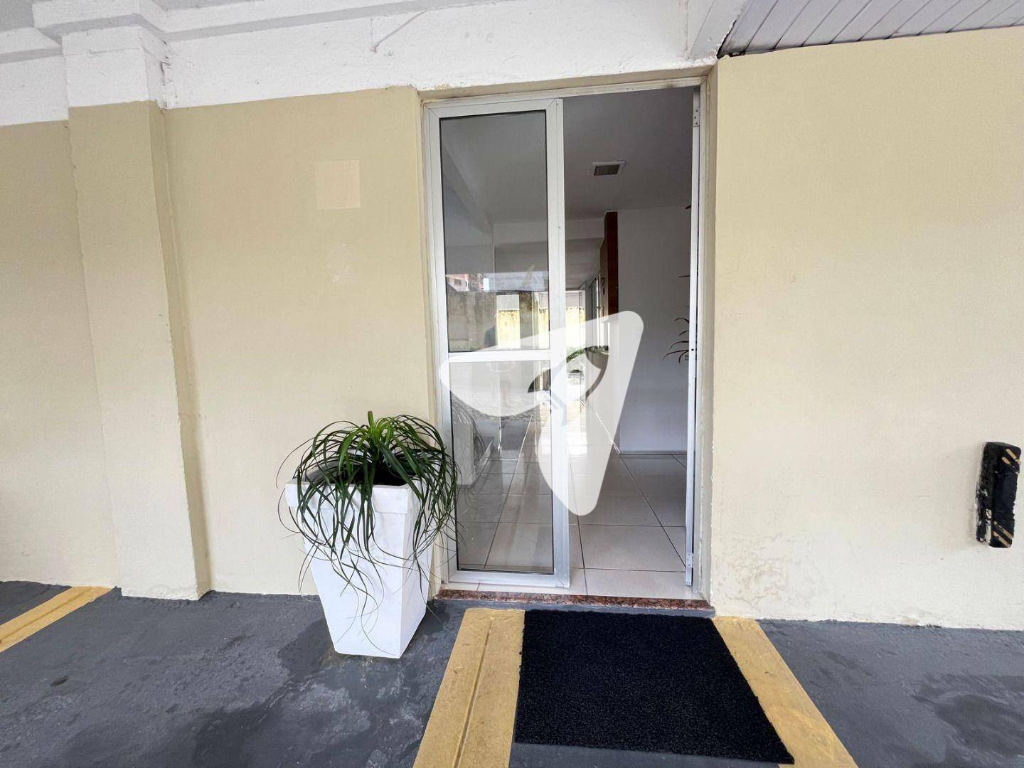 Apartamento à venda com 3 quartos, 100m² - Foto 9