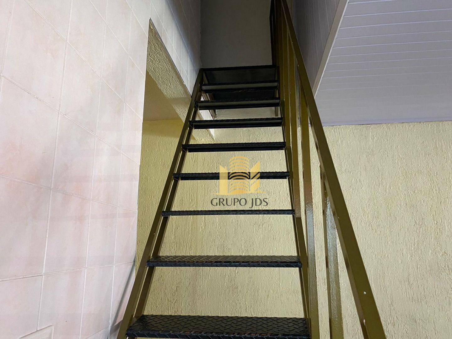 Sobrado à venda com 3 quartos, 198m² - Foto 11