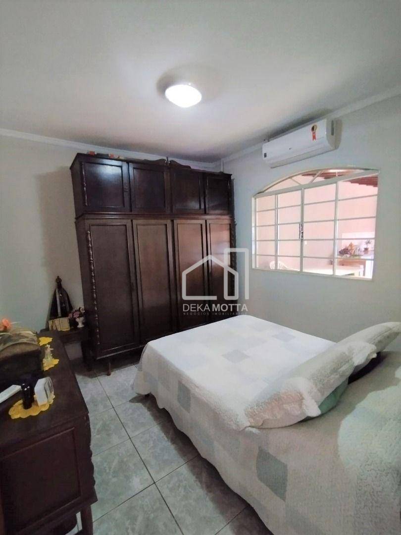 Casa à venda com 3 quartos, 169m² - Foto 9