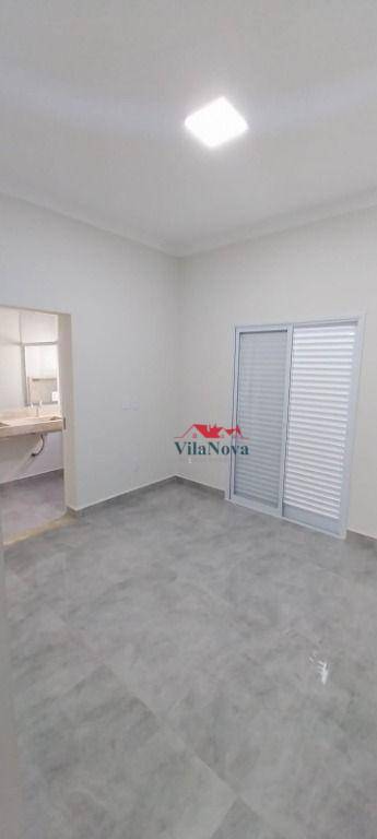 Casa à venda com 2 quartos, 65m² - Foto 11
