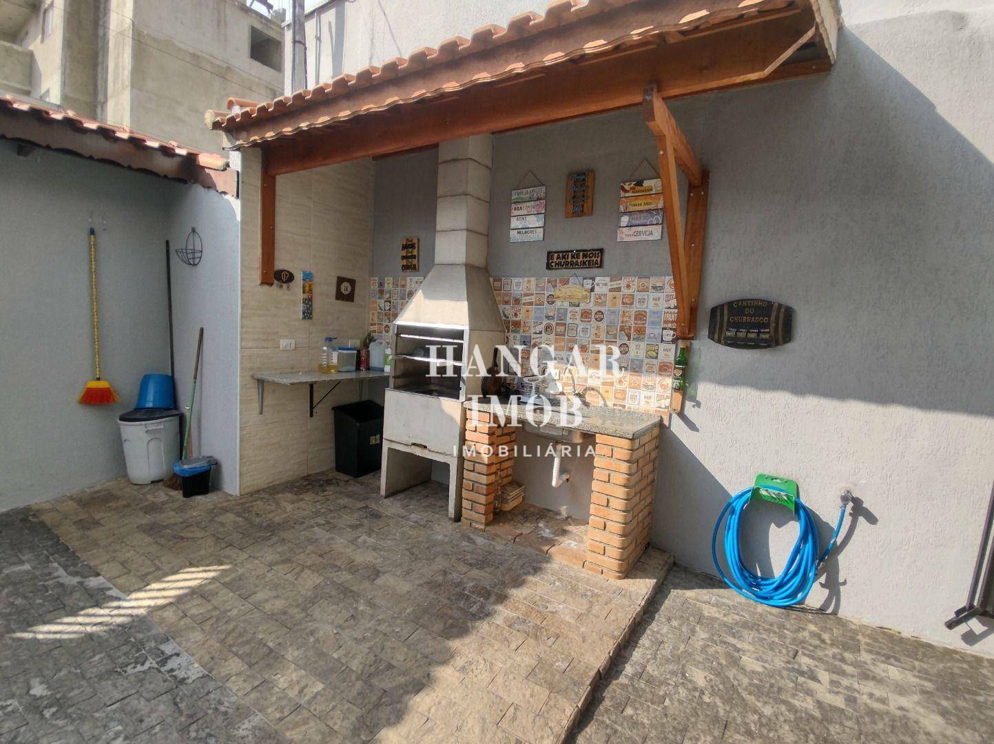 Casa à venda com 3 quartos, 211m² - Foto 24