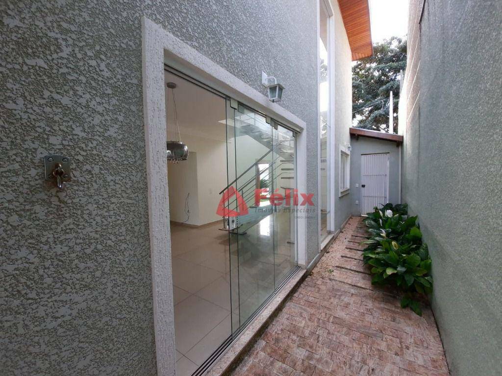 Sobrado à venda com 4 quartos, 180m² - Foto 8