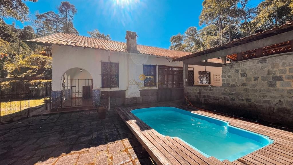 Casa à venda com 3 quartos, 253m² - Foto 11