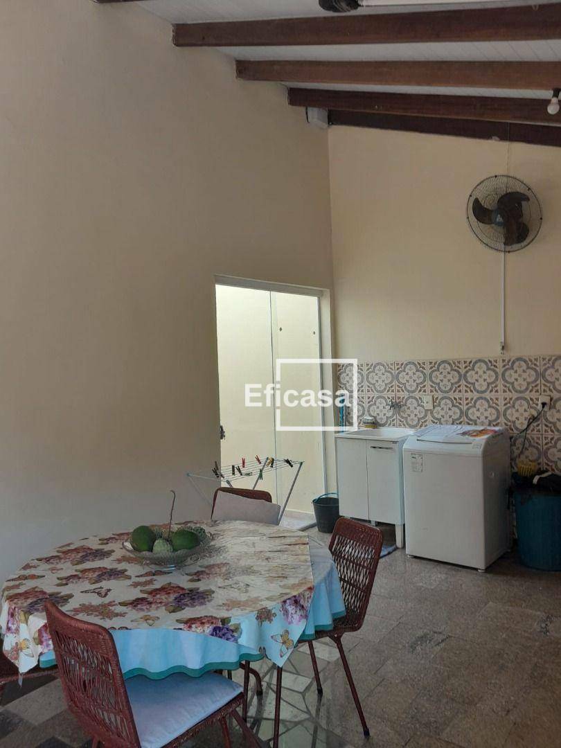 Casa à venda com 3 quartos, 270m² - Foto 18