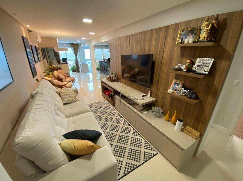 Apartamento à venda com 3 quartos, 125m² - Foto 2