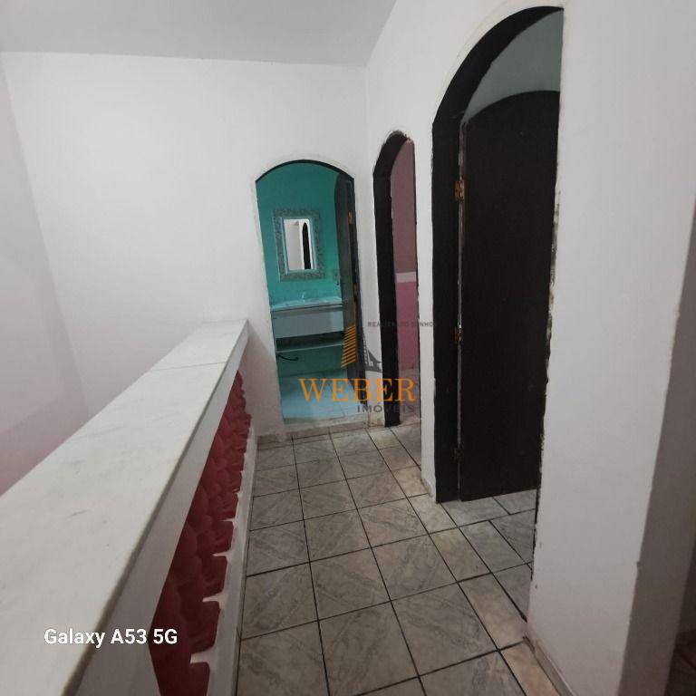 Sobrado à venda com 3 quartos, 240m² - Foto 32