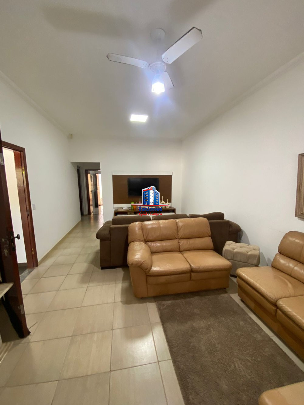 Casa à venda com 3 quartos, 170m² - Foto 10