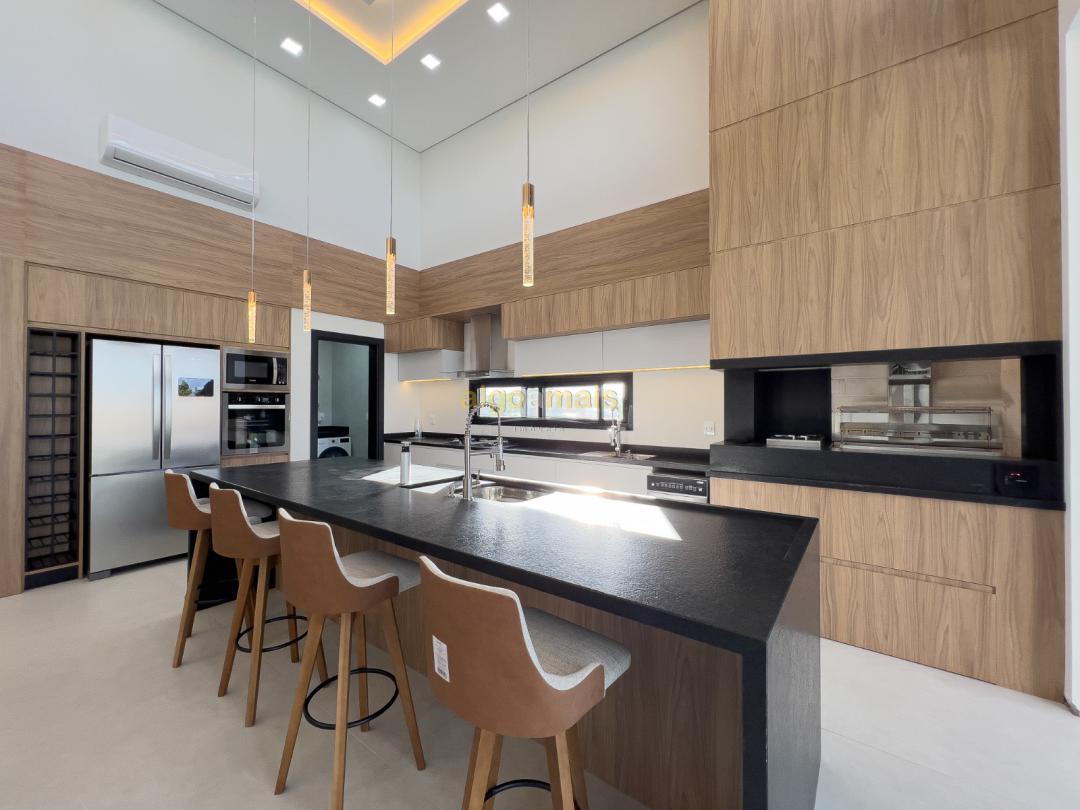 Casa de Condomínio à venda com 4 quartos, 268m² - Foto 13