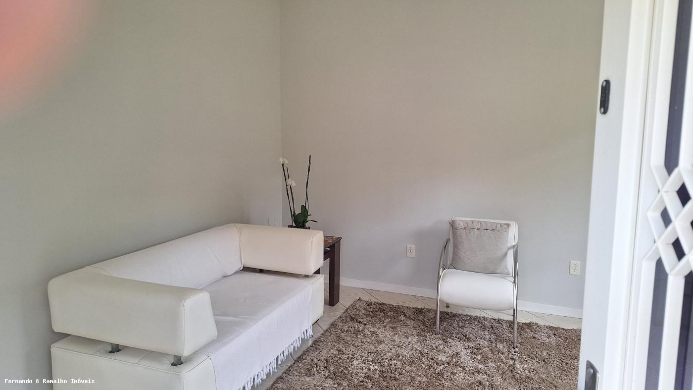 Casa à venda com 3 quartos, 450m² - Foto 5