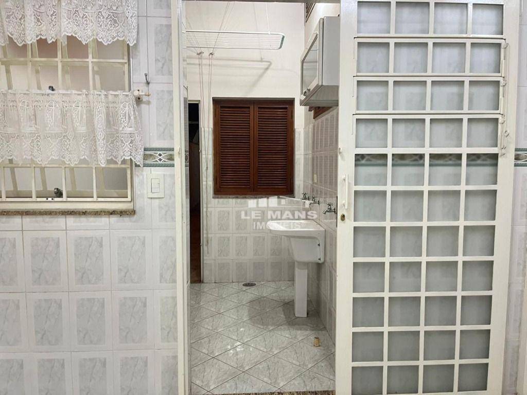 Casa à venda com 2 quartos, 101m² - Foto 4