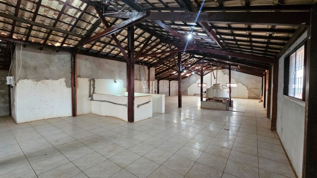 Casa à venda com 5 quartos, 196m² - Foto 20