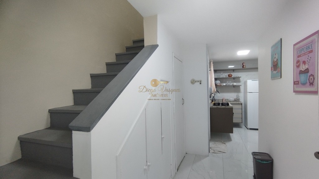 Cobertura à venda com 2 quartos, 101m² - Foto 8