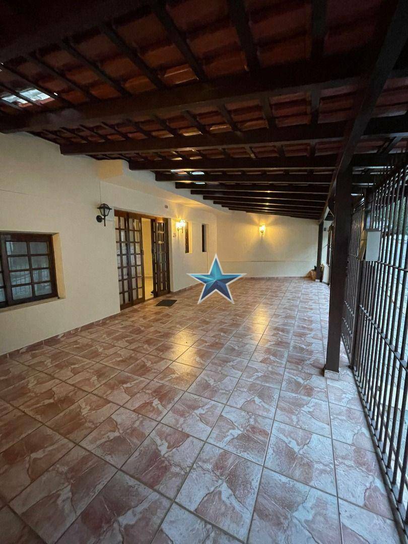 Casa à venda com 3 quartos, 145m² - Foto 17