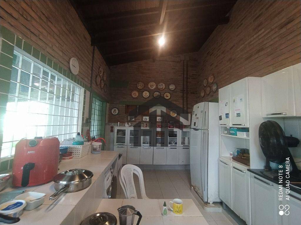 Casa à venda com 3 quartos, 400m² - Foto 15