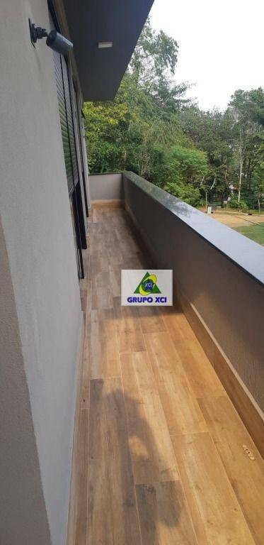 Casa à venda com 4 quartos, 230m² - Foto 11