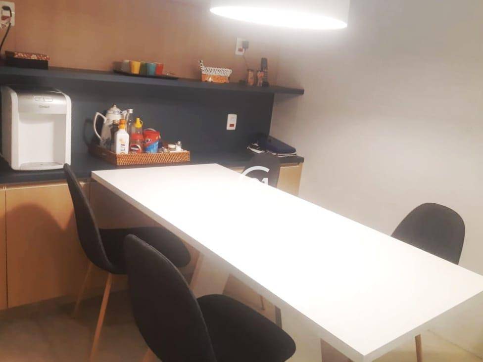 Apartamento à venda com 3 quartos, 208m² - Foto 11