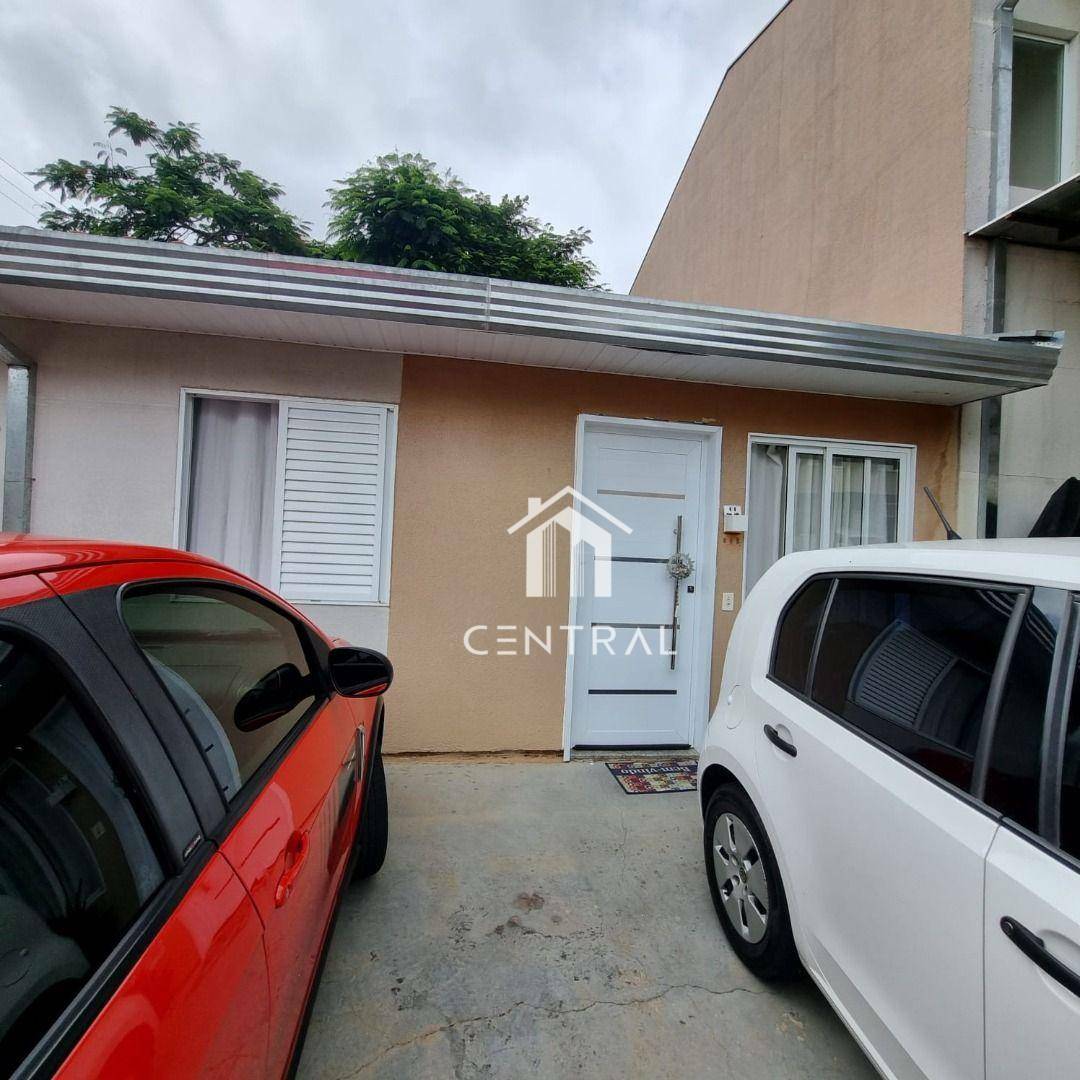 Casa à venda com 2 quartos, 70m² - Foto 3