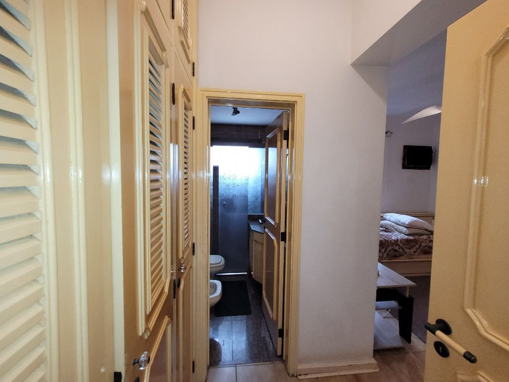 Apartamento à venda com 4 quartos, 216m² - Foto 17