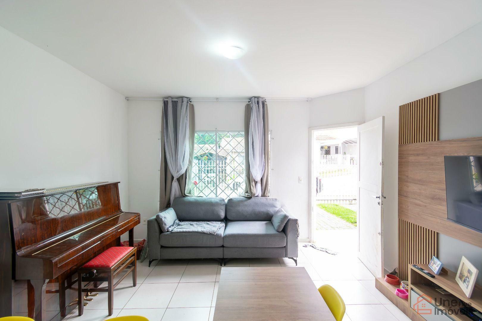 Casa à venda com 3 quartos, 70m² - Foto 8