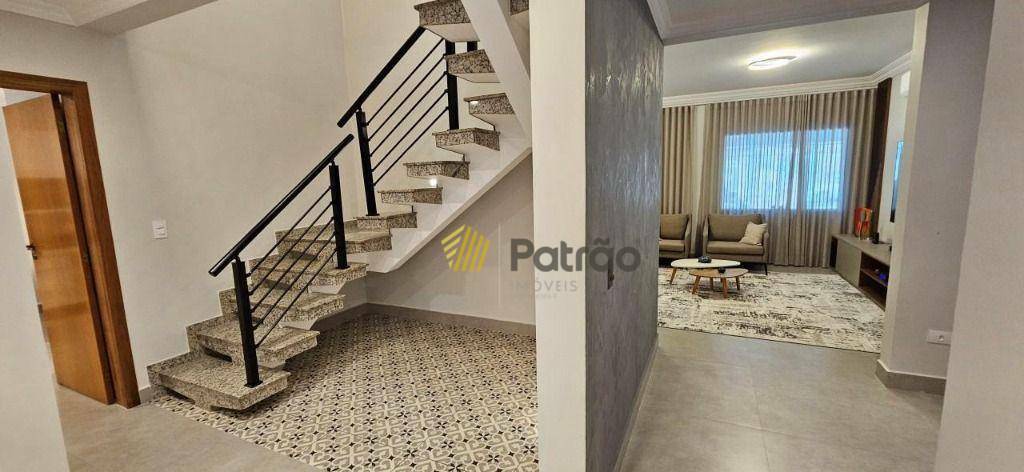 Casa à venda com 4 quartos, 382m² - Foto 16