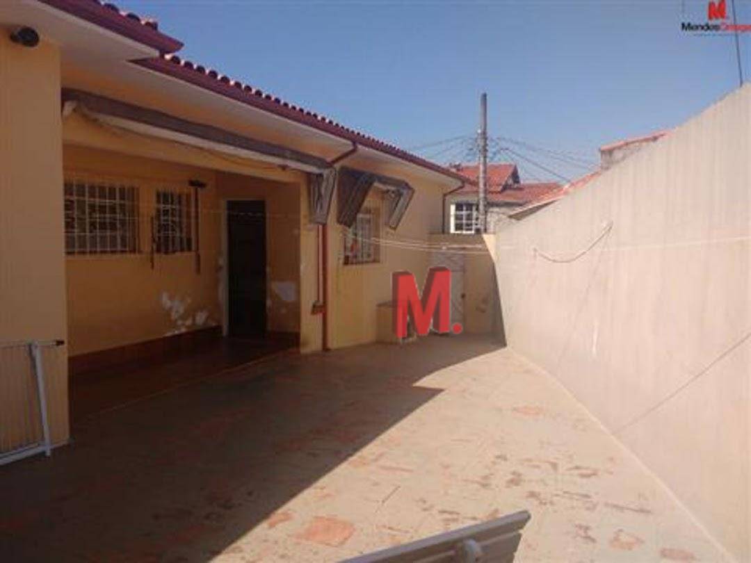 Casa à venda com 3 quartos, 201m² - Foto 12