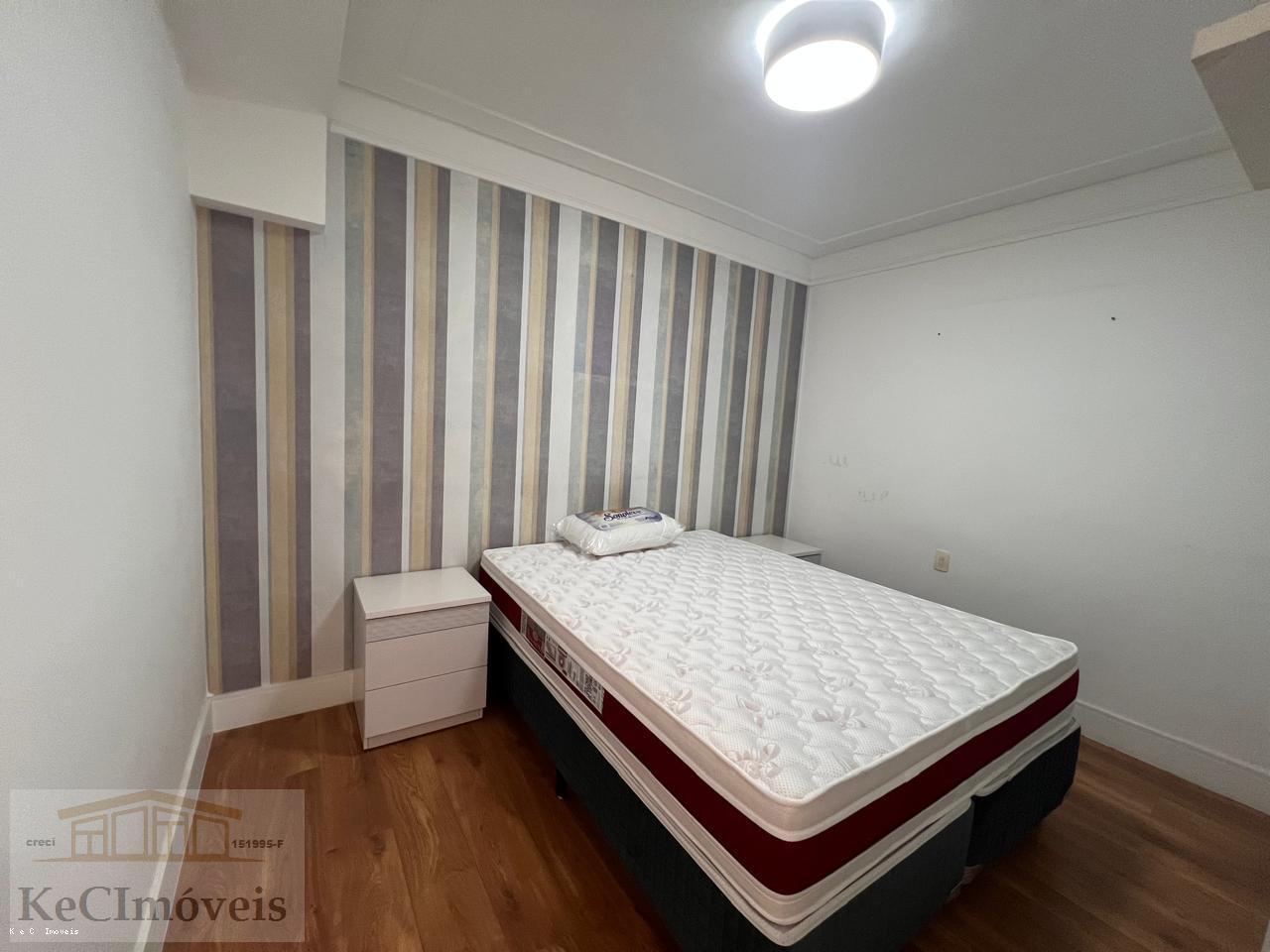 Apartamento à venda com 3 quartos, 165m² - Foto 21