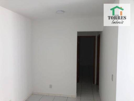 Apartamento à venda com 2 quartos, 75m² - Foto 4