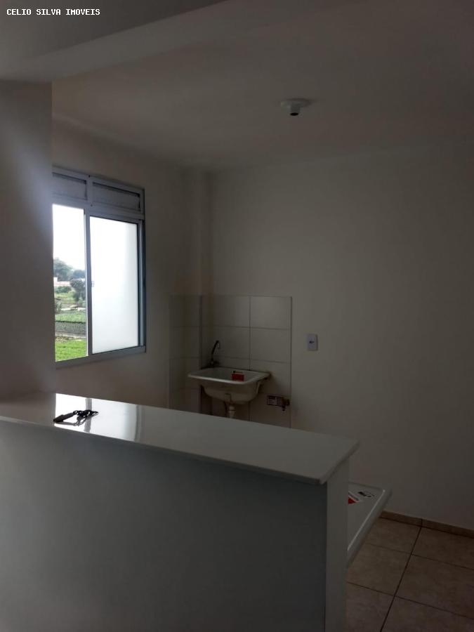 Apartamento à venda com 2 quartos, 44m² - Foto 2