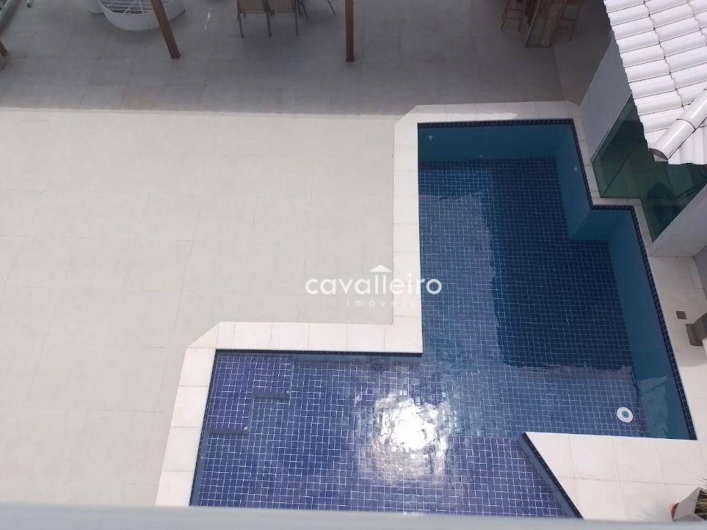 Casa à venda com 3 quartos, 341m² - Foto 2