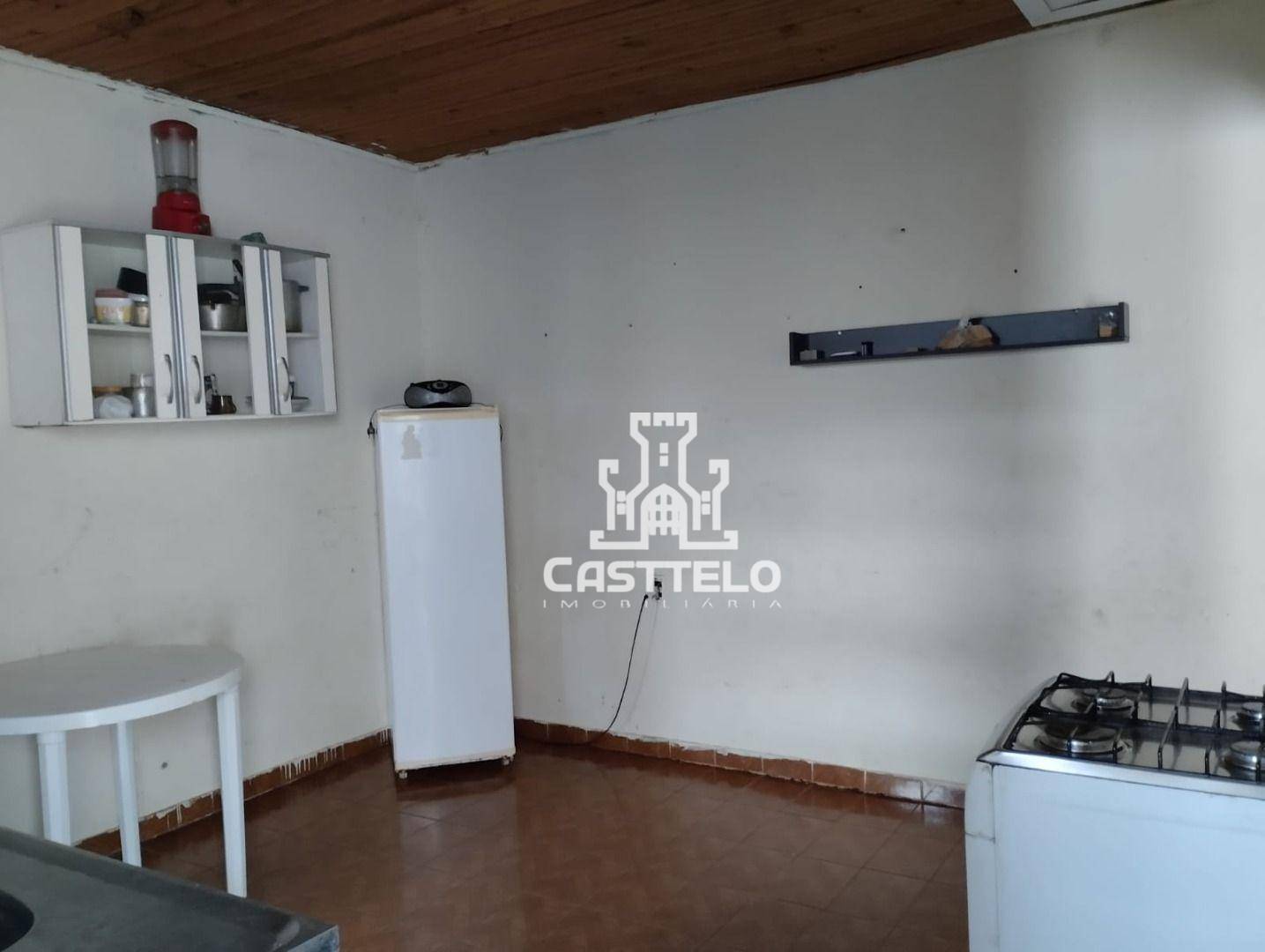 Casa à venda com 3 quartos, 100m² - Foto 2