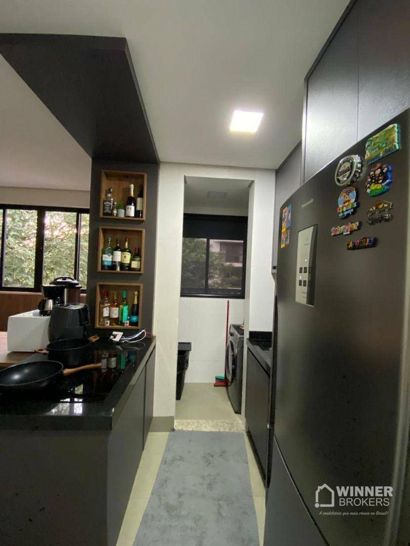 Apartamento à venda com 2 quartos, 65m² - Foto 3