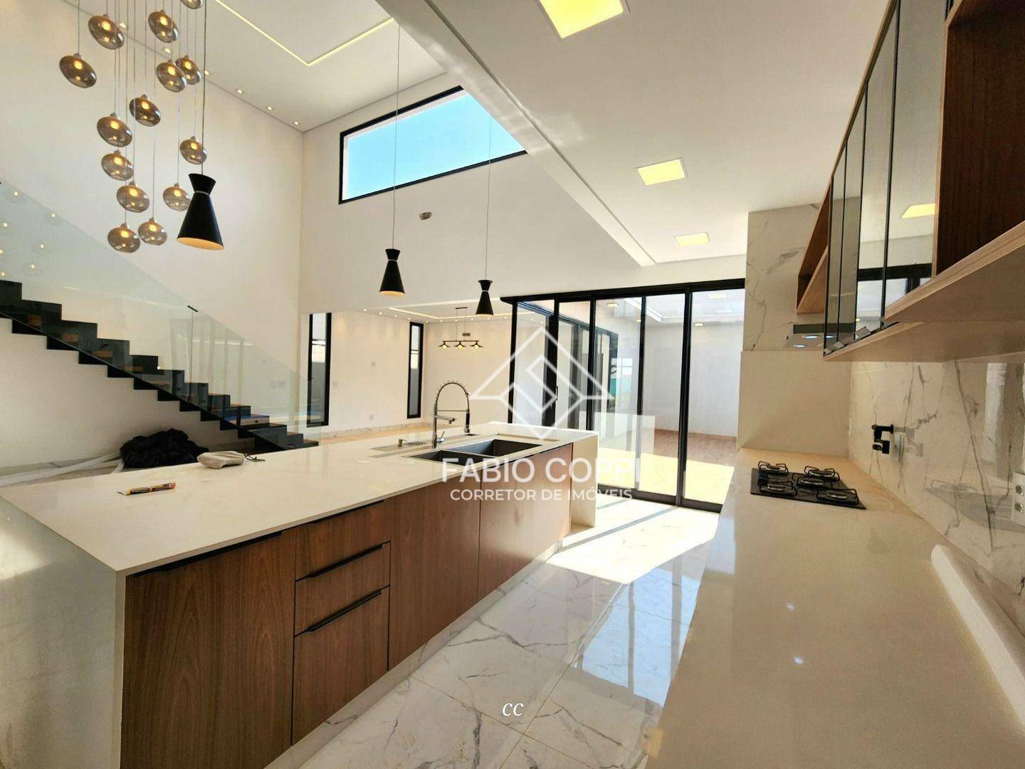 Casa de Condomínio à venda com 3 quartos, 320m² - Foto 4