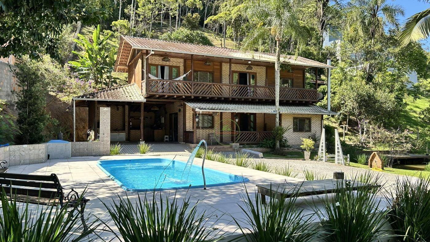 Chácara, 3 quartos, 3264 m² - Foto 1