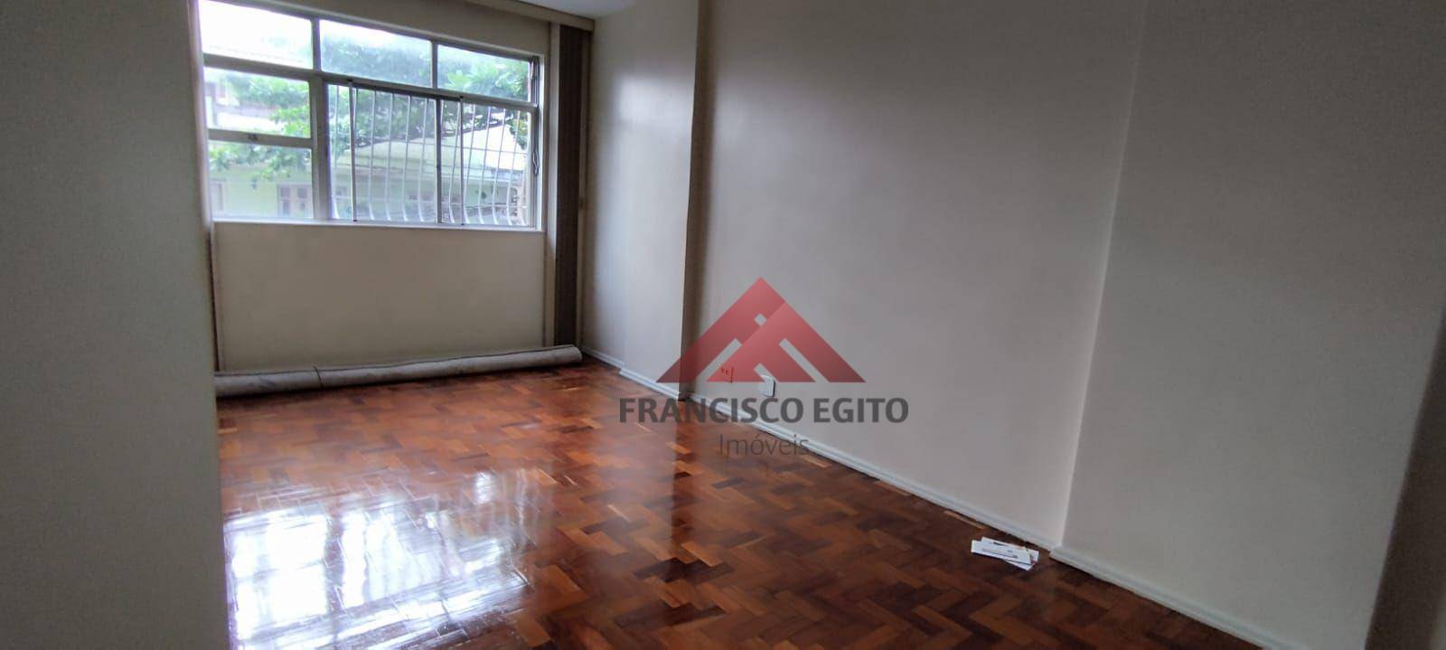 Apartamento à venda com 2 quartos, 70m² - Foto 13