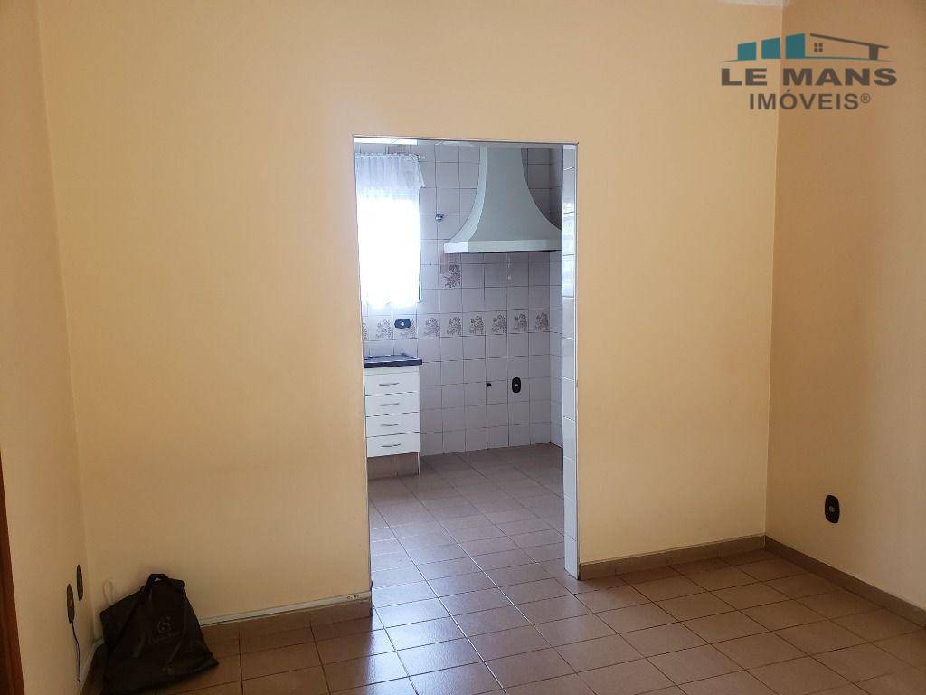 Casa à venda com 3 quartos, 166m² - Foto 6