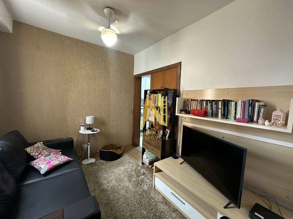 Apartamento à venda com 3 quartos, 123m² - Foto 9