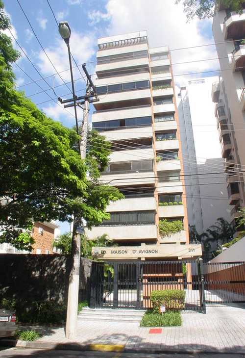 Apartamento à venda com 3 quartos, 200m² - Foto 1