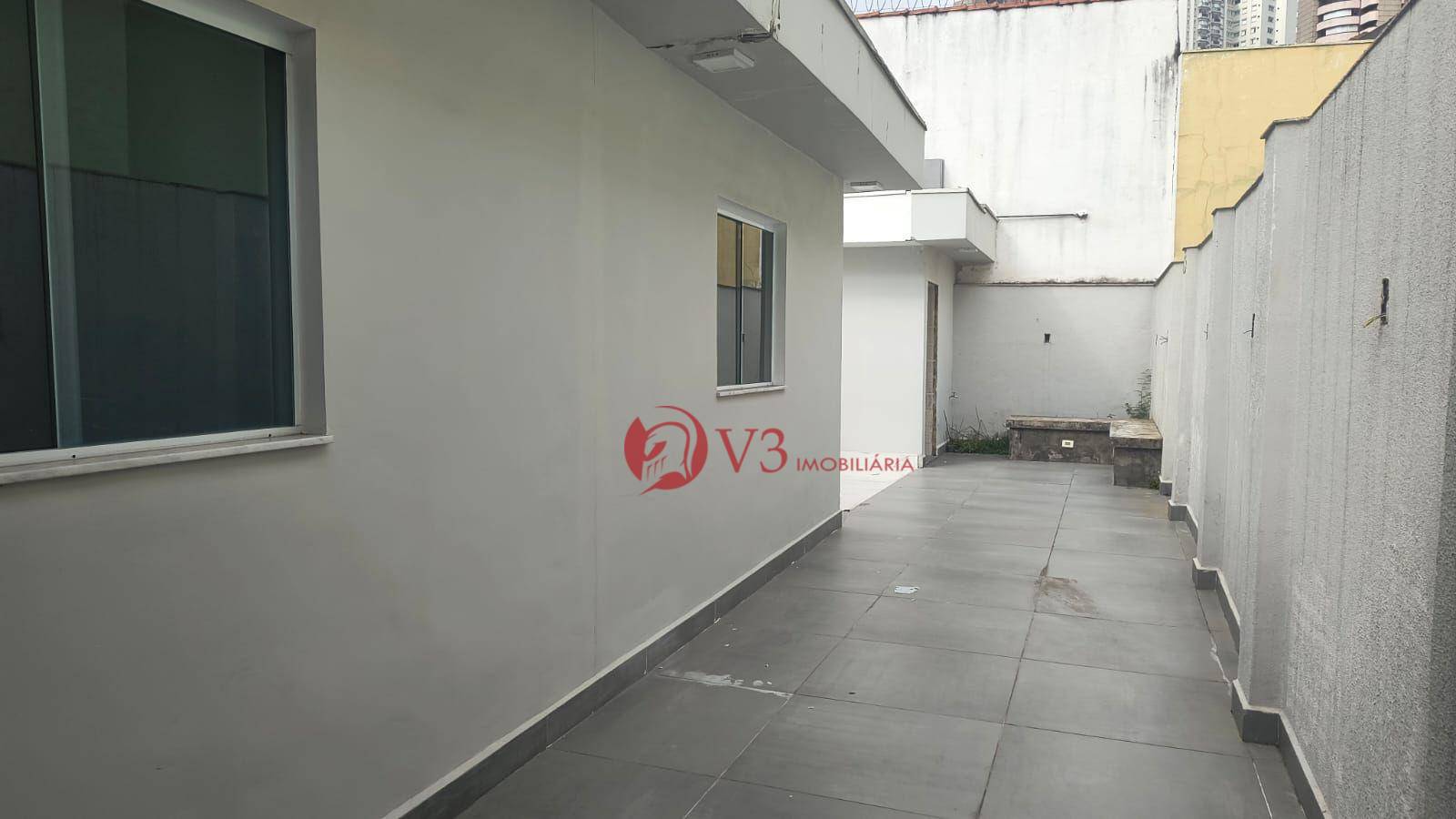 Casa para alugar com 4 quartos, 270m² - Foto 20