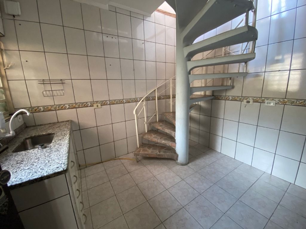 Sobrado à venda com 3 quartos, 223m² - Foto 30