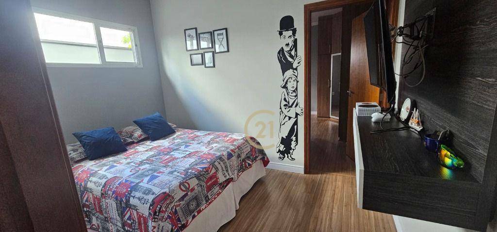 Casa de Condomínio à venda com 3 quartos, 245m² - Foto 12