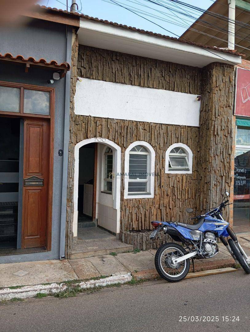 Casa à venda e aluguel com 2 quartos, 85m² - Foto 1