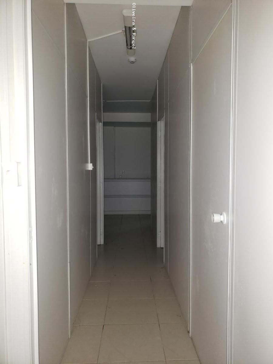 Conjunto Comercial-Sala à venda com 4 quartos, 70m² - Foto 6