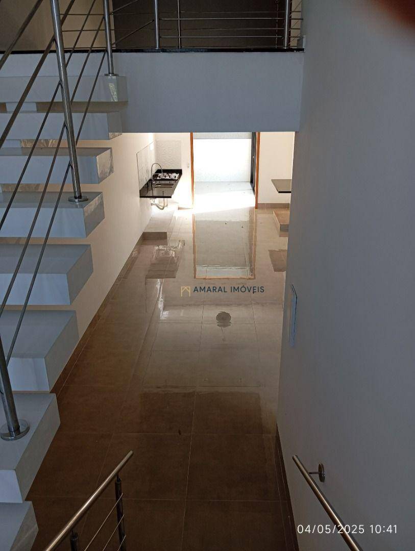Sobrado à venda com 4 quartos, 200m² - Foto 25