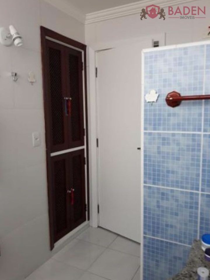 Apartamento à venda com 3 quartos, 95m² - Foto 18