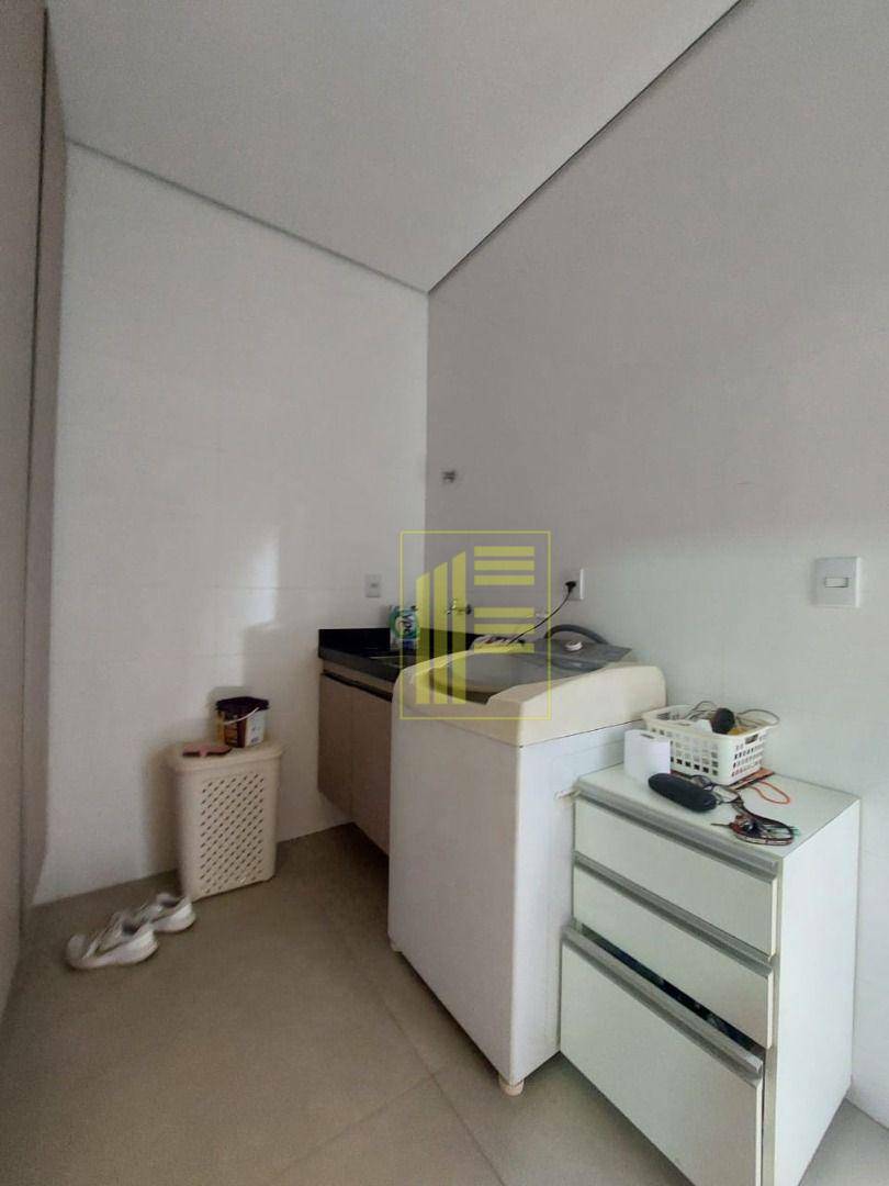 Casa de Condomínio para alugar com 3 quartos, 290m² - Foto 21